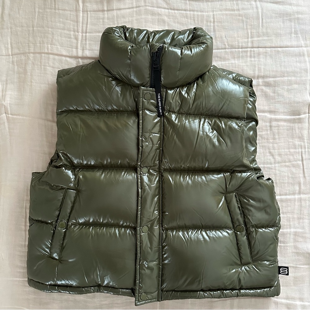Aritzia The Super Puff Shortie Vest Hi Gloss
